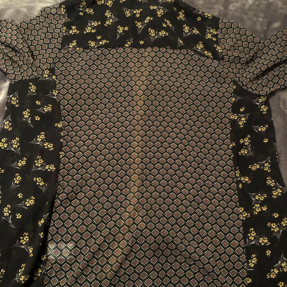 Unique blouse - plus size - Picture 3 of 3
